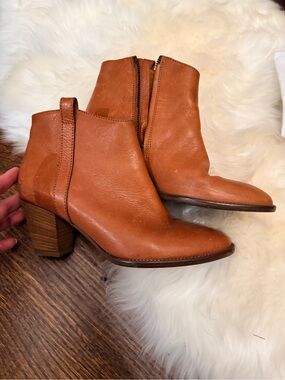 Madewell Cognac Leather Block Heel Ankle Booties 6.5 tan